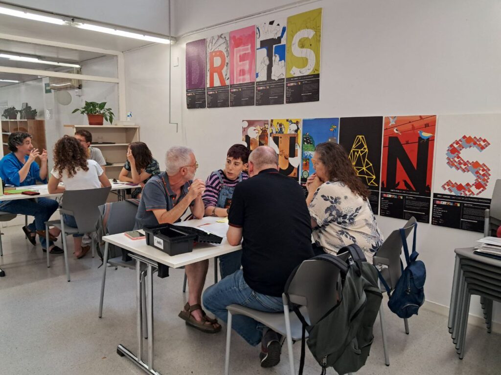 Més perspectiva de drets humans i ús de la mediació en la seguretat i la justícia, principals temes de la sessió deliberativa de l’Eix 2 del Fòrum Català per la Pau a Barcelona